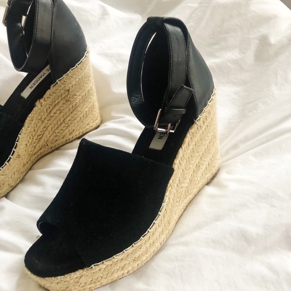 Steve Madden Platform Sandals - Picture 4 of 5